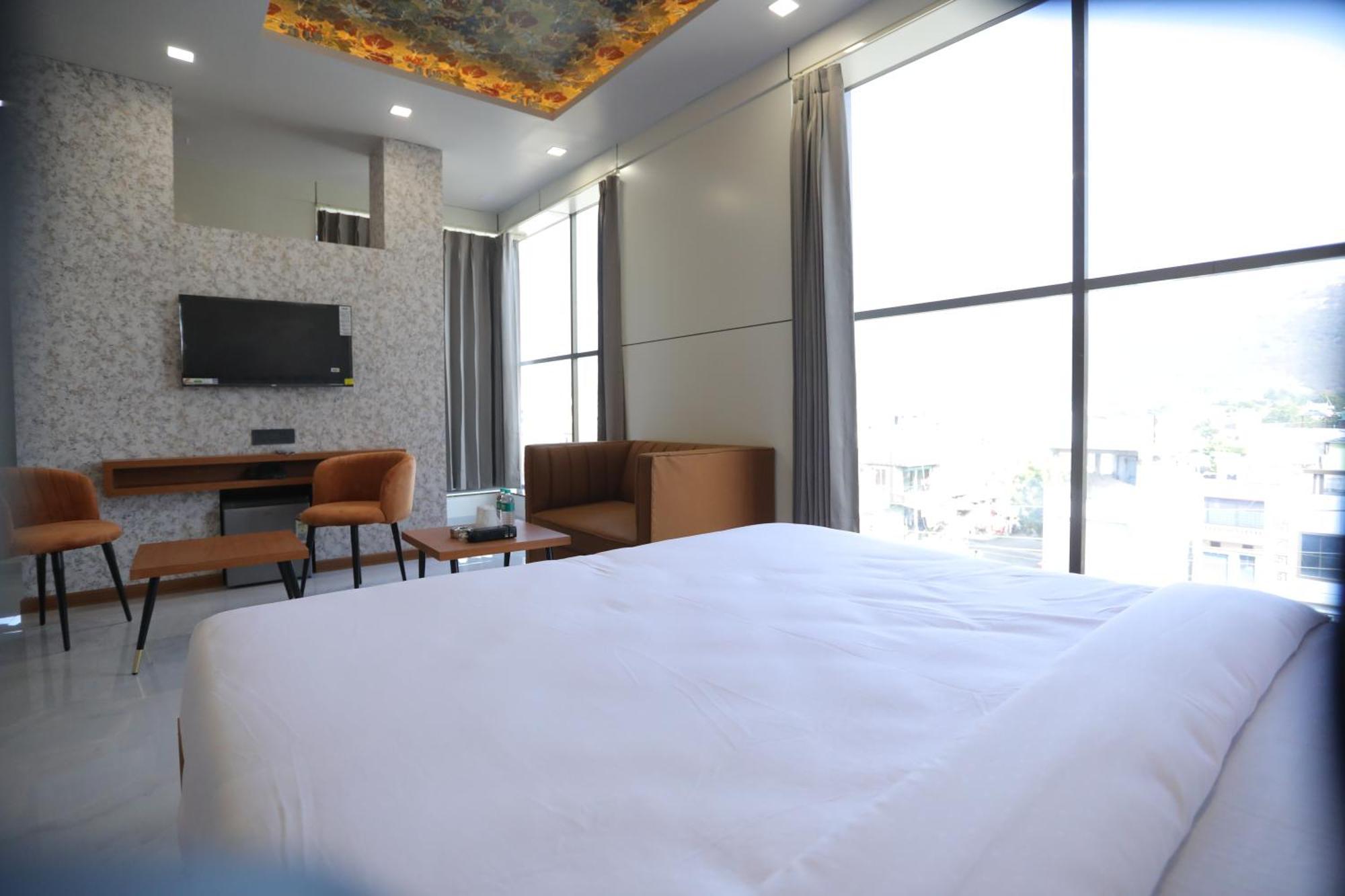 Hotel Pride Of Chittor Chittorgarh Buitenkant foto