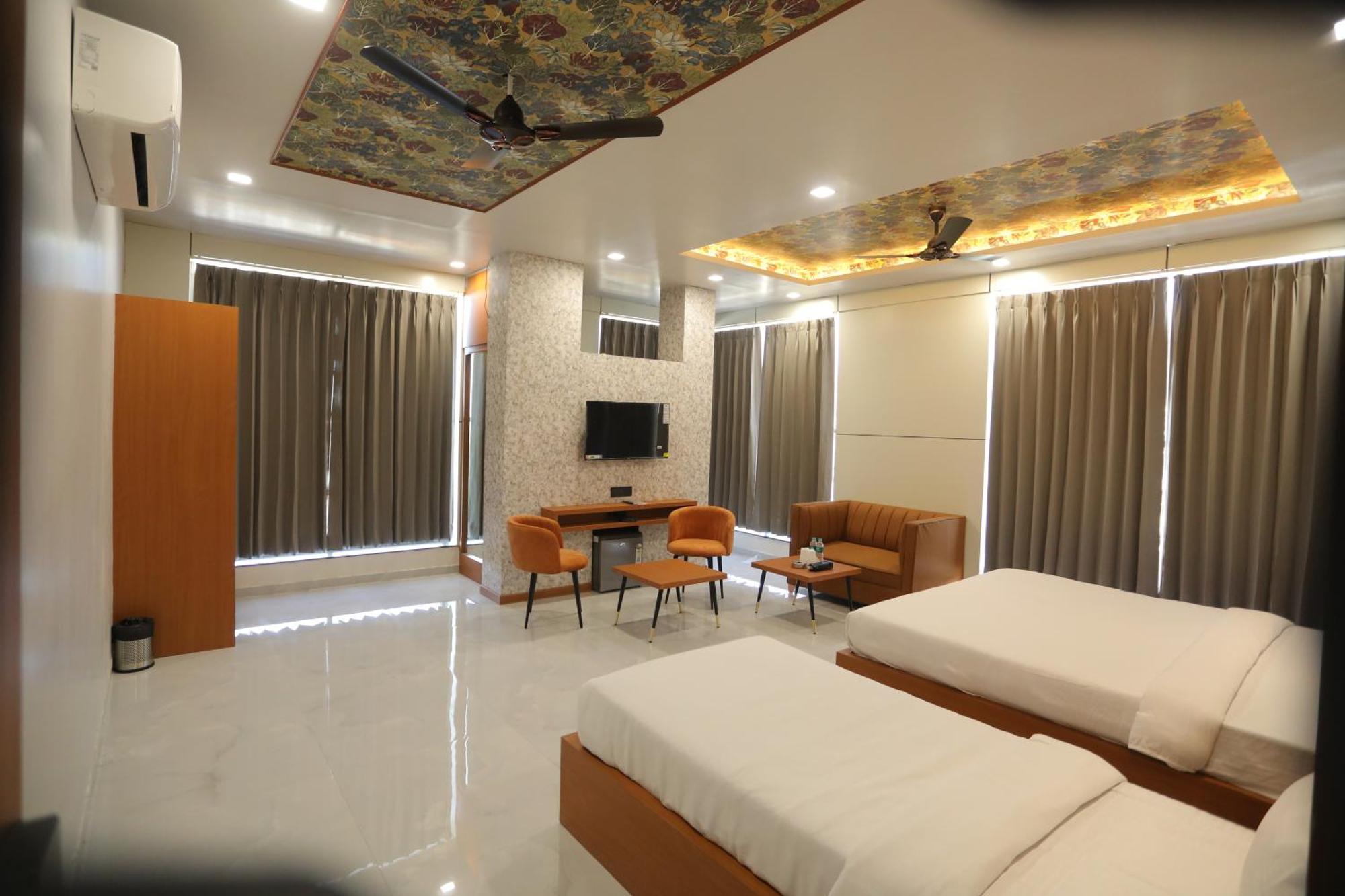Hotel Pride Of Chittor Chittorgarh Buitenkant foto