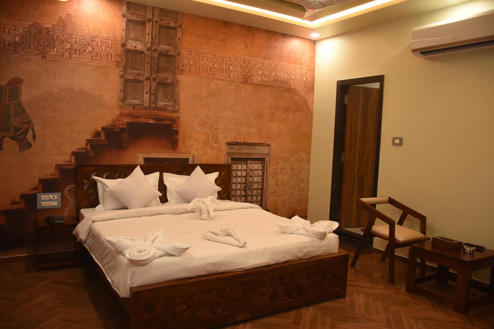 Hotel Pride Of Chittor Chittorgarh Buitenkant foto