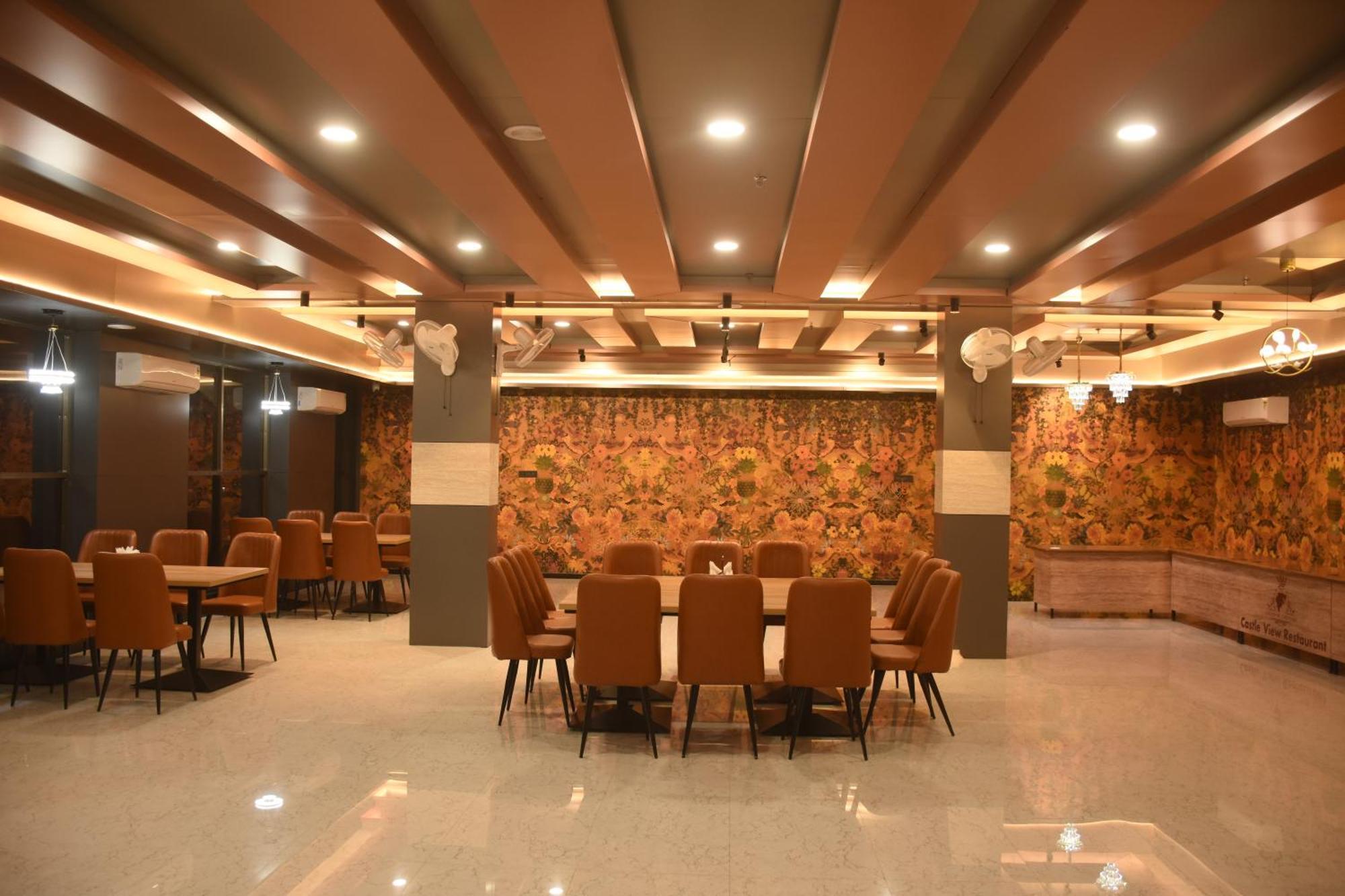 Hotel Pride Of Chittor Chittorgarh Buitenkant foto