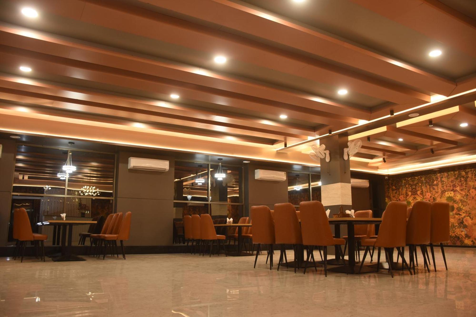 Hotel Pride Of Chittor Chittorgarh Buitenkant foto