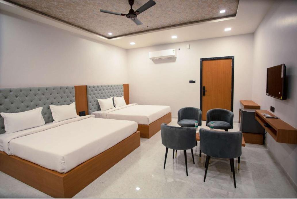 Hotel Pride Of Chittor Chittorgarh Buitenkant foto